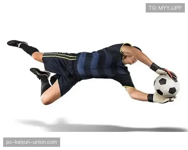 门将二次触球判罚规则，这种情况什么时候算犯规？